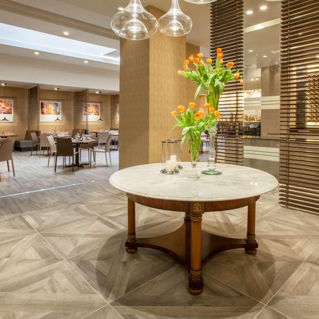 Crowne Plaza Santiago, an IHG Hotel Ristorante foto